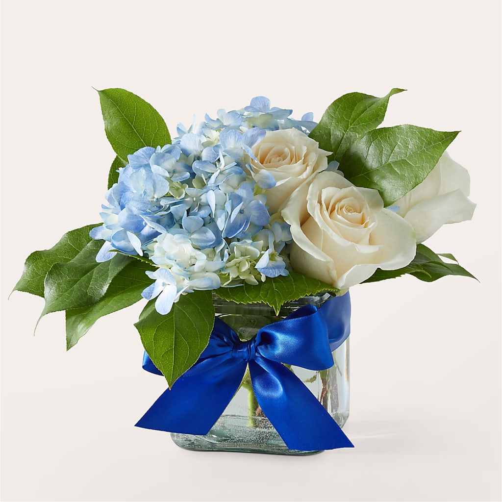 Sky Blue Delight Bouquet – Edith Vl, Minneapolis MN