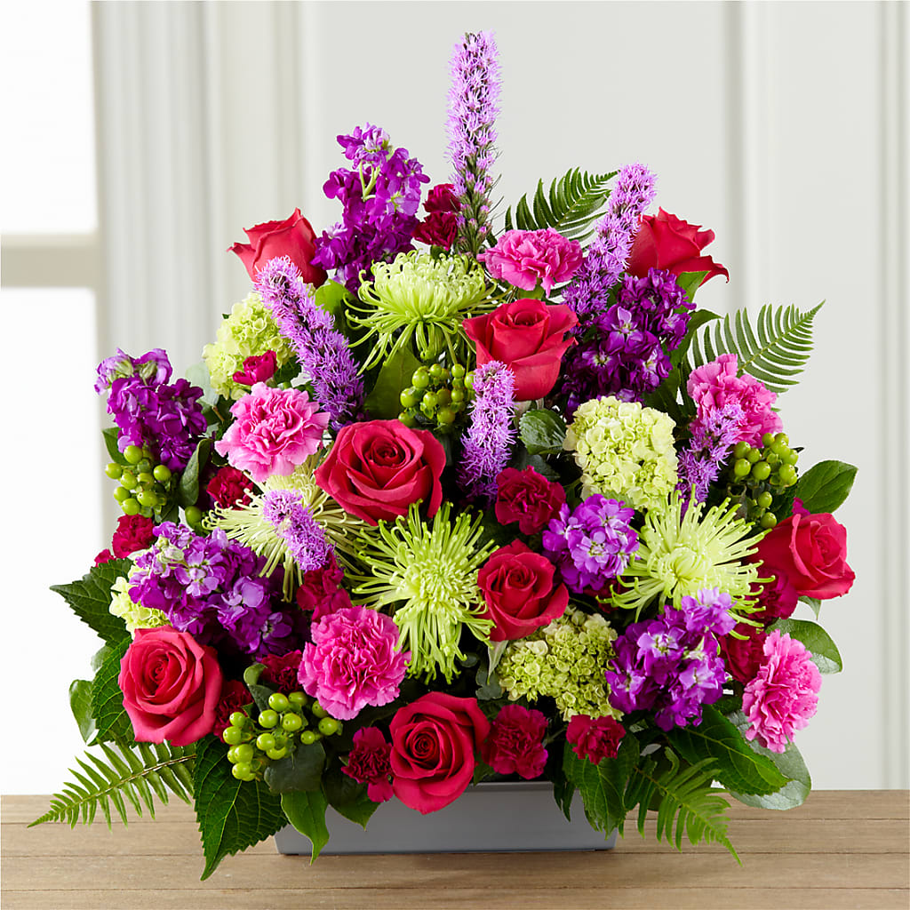 Warm Embrace Arrangement – Edith Vl, Minneapolis MN