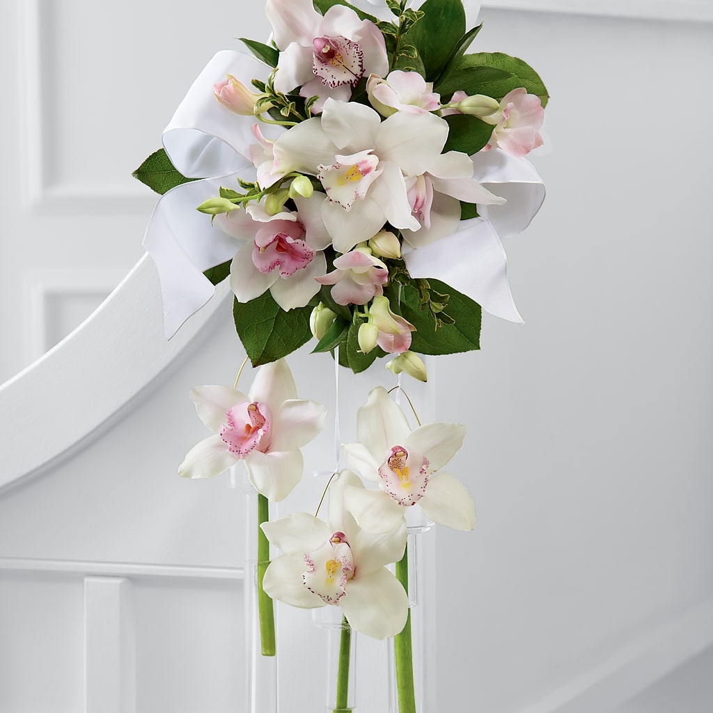 Perfect Entrance Pew Arrangement – Edith Vl, Minneapolis MN