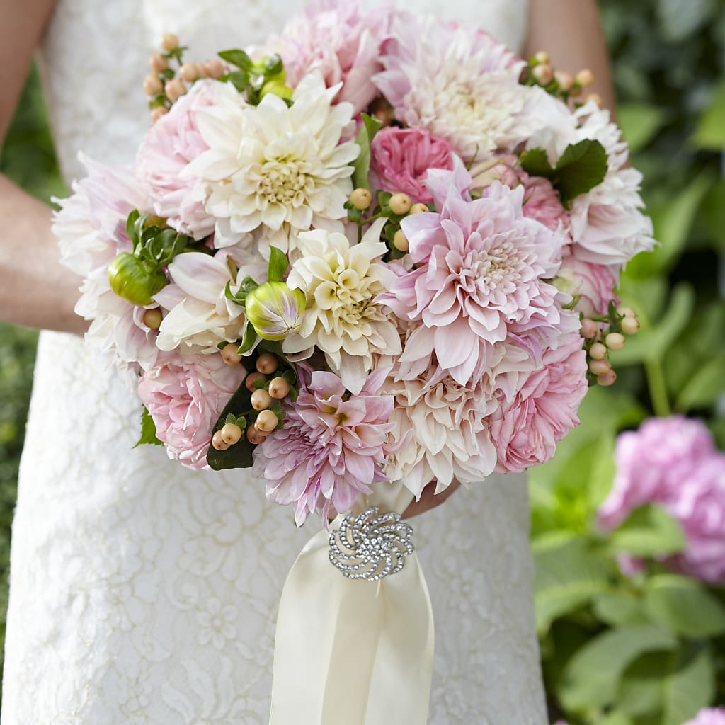 Heart's Promise Bouquet – Edith Vl, Minneapolis MN